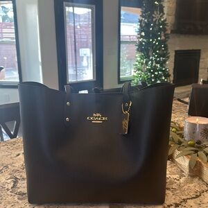 Coach Town Tote in Black - NEW!